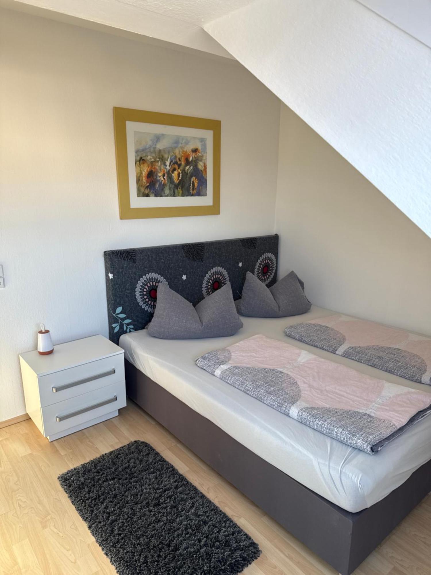 Kuschelige Dachgeschosswohnung Am Clarapark ライプツィヒ エクステリア 写真